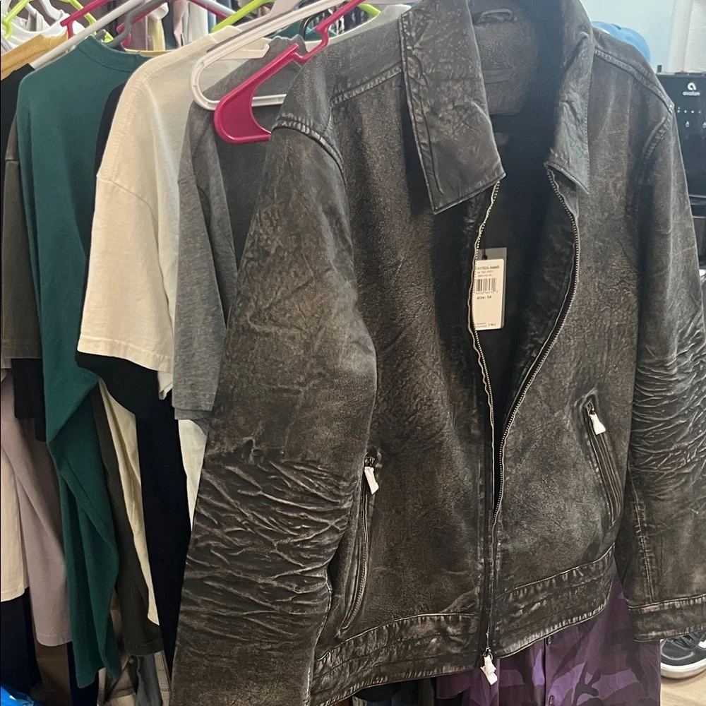 John Varvatos Distressed Gray Leather Asher Jacket - Picture 7 of 10